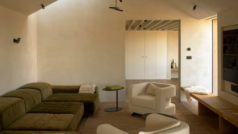 minimalist interior