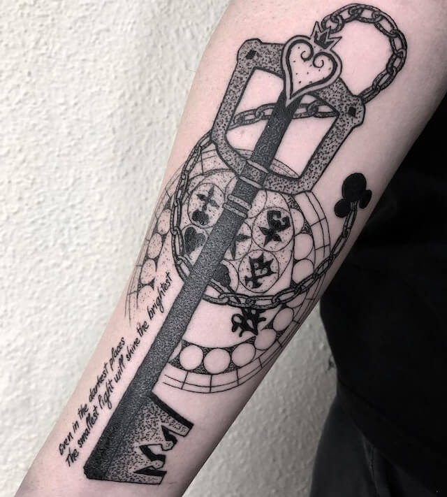 Key blade kingdom hearts tattoo